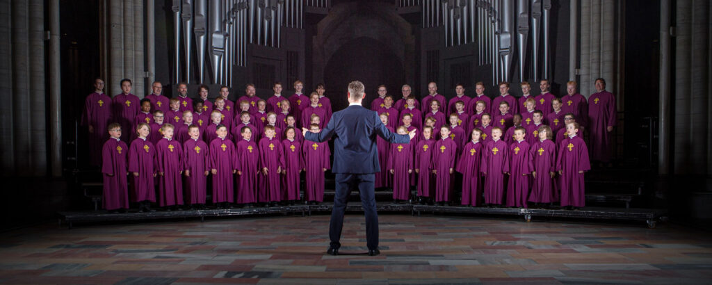 nidarosdomen kor med dirigent